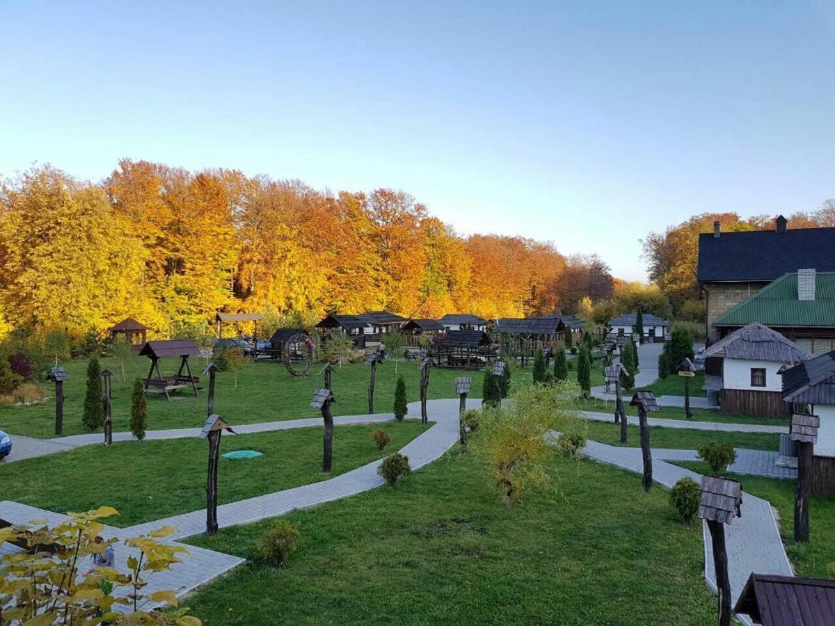 Orlyne Gnizdo Hotel Csernyivci Kültér fotó