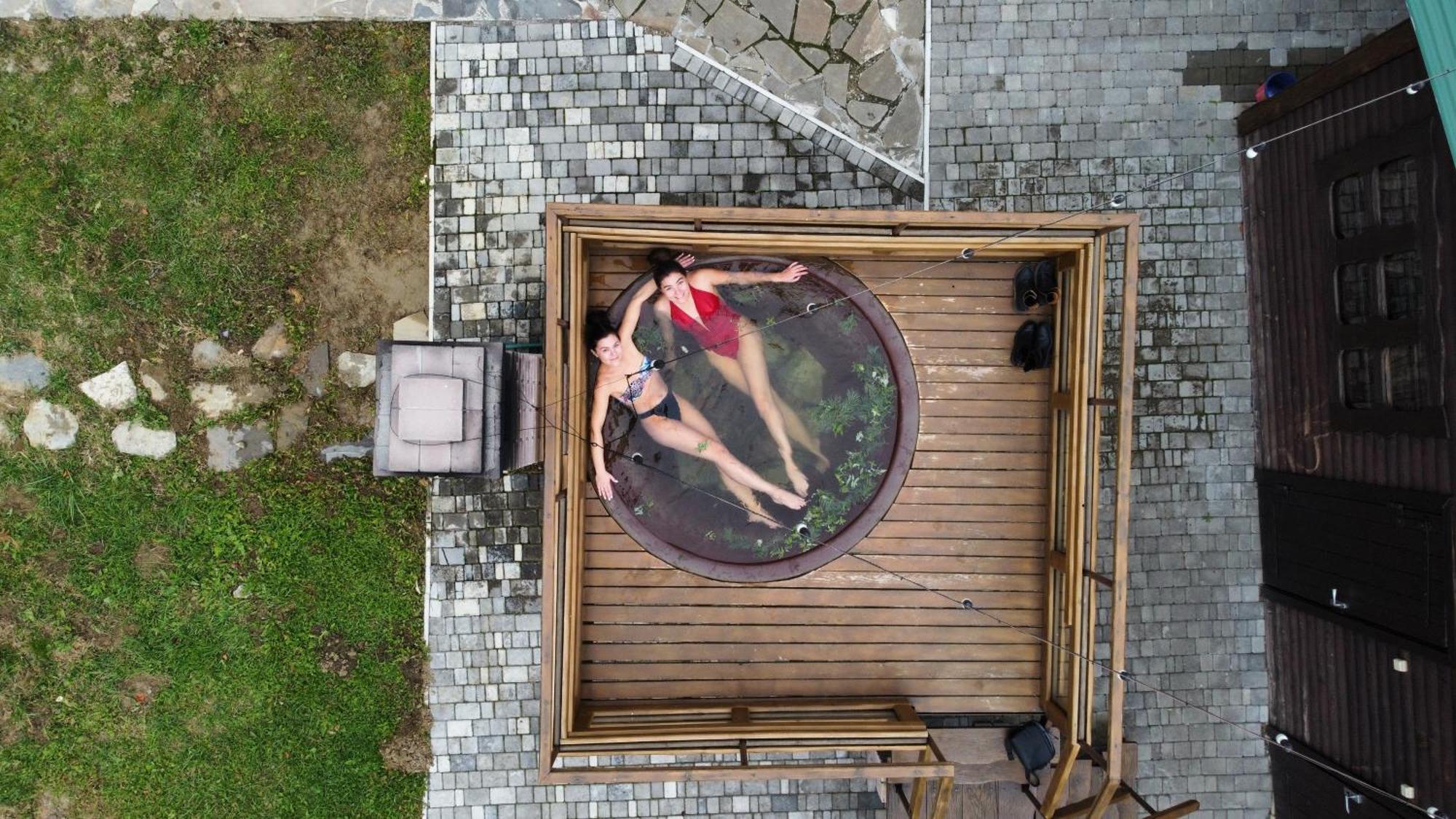 Orlyne Gnizdo Hotel Csernyivci Kültér fotó
